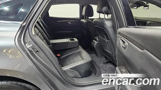 Renault Korea SM6 New — Фото автомобиля 11
