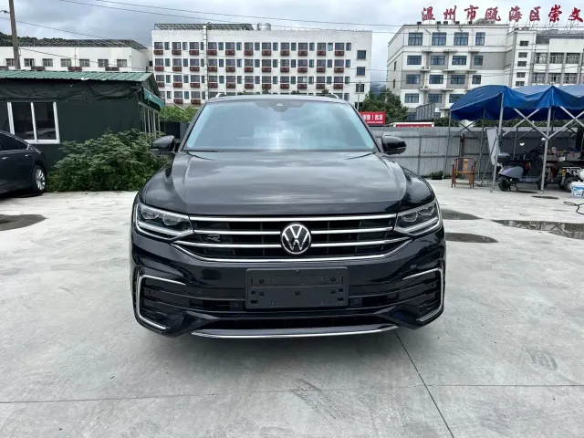 Volkswagen Tiguan L — Фото автомобиля 6
