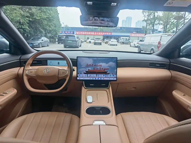 Dongfeng Aeolus L8 — Фото автомобиля 6