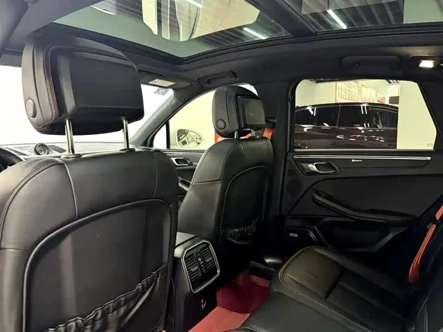 Porsche Macan — Фото автомобиля 22