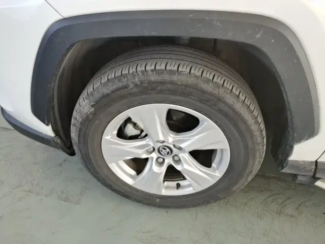 Toyota RAV4 — Фото автомобиля 22