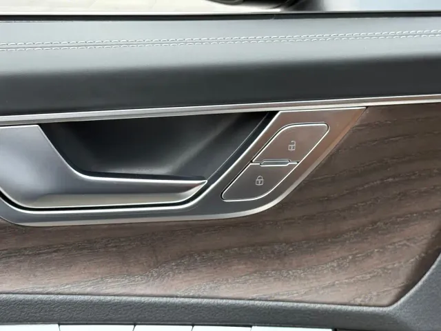 Audi A6L — Фото автомобиля 13