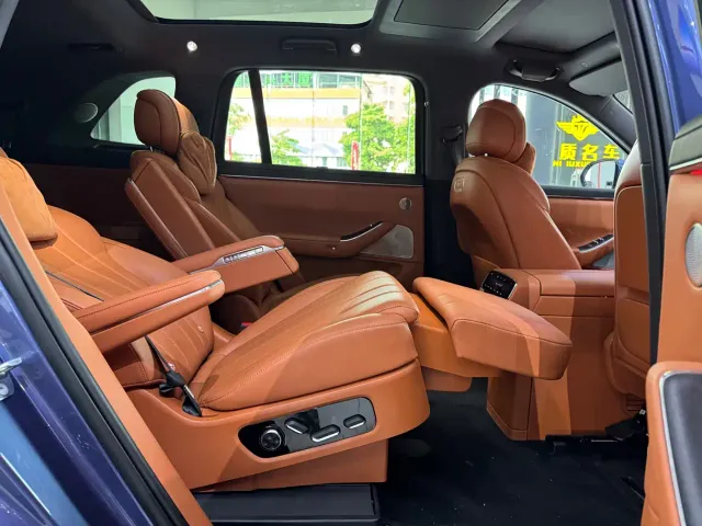 Aito M7 — Фото автомобиля 16