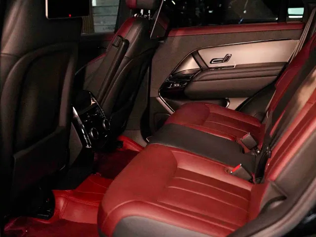 Land Rover Range Rover Sport — Фото автомобиля 12