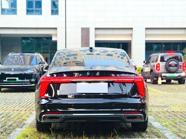 Hongqi H5 — Фото автомобиля 9