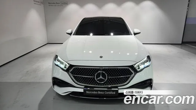 Mercedes-Benz E-Class — Фото автомобиля 6