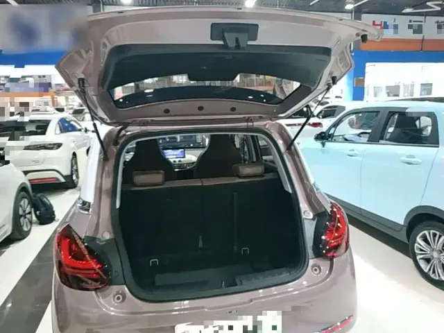 Wuling Bingo — Фото автомобиля 18