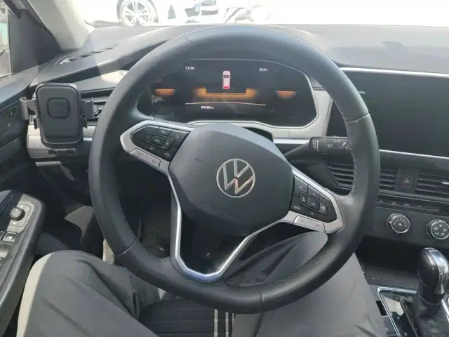 Volkswagen Bora — Фото автомобиля 15