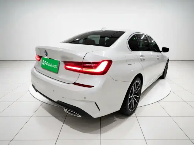 BMW BMW 3 Series 2022 320Li M Sport Package — Фото автомобиля 4