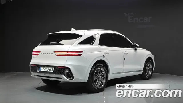 Genesis GV70 — Фото автомобиля 2