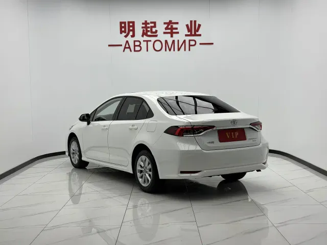 Toyota Corolla — Фото автомобиля 7