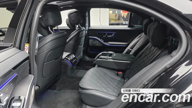 Mercedes-Benz S-Class — Фото автомобиля 23