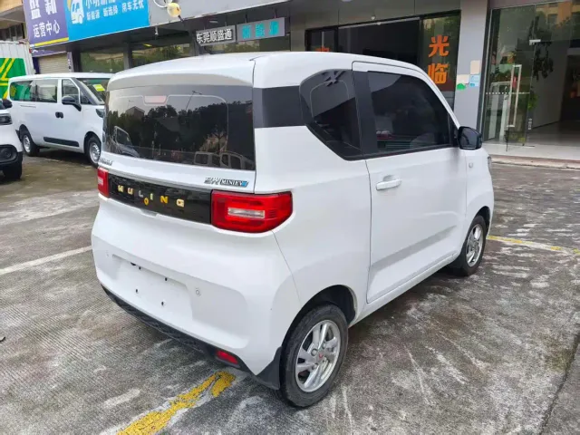 Wuling Hongguang Mini EV — Фото автомобиля 5