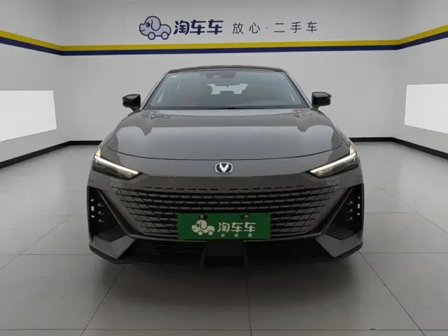 Changan UNI-V — Фото автомобиля 2