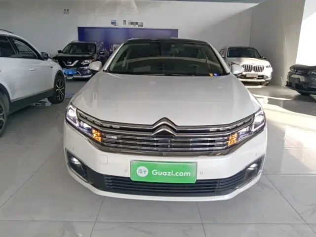 Citroen C6 — Фото автомобиля 2