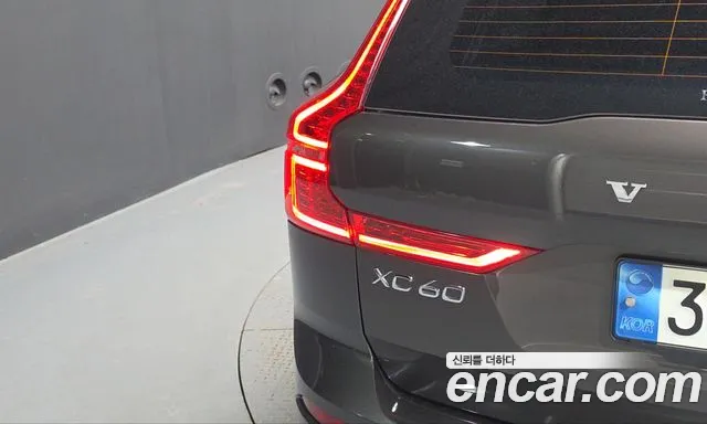 Volvo XC60 2nd Gen — Фото автомобиля 8