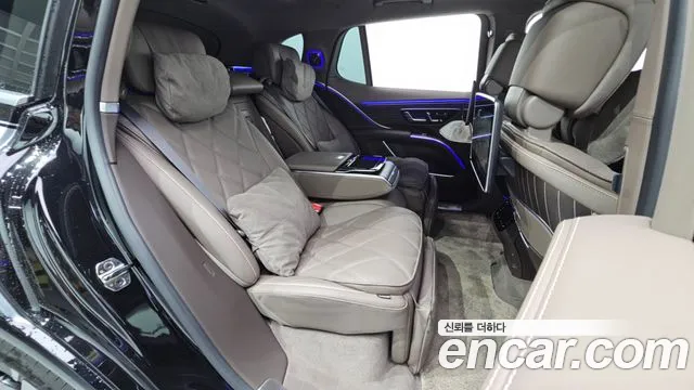 Mercedes-Benz EQS — Фото автомобиля 10