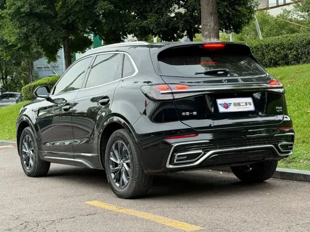 Hongqi HS5 — Фото автомобиля 4