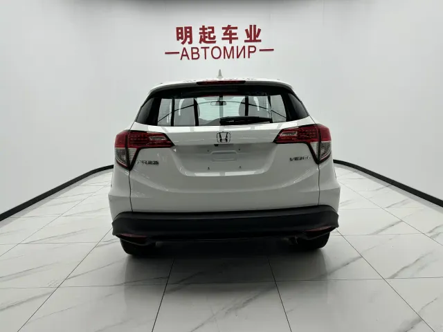 Honda Vezel — Фото автомобиля 10