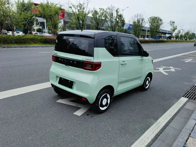 Wuling Hongguang Mini EV — Фото автомобиля 6