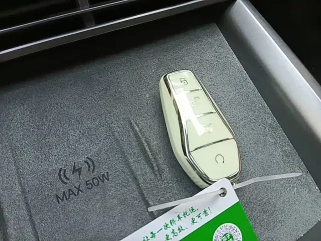 BYD Seal 07 DM-i — Фото автомобиля 8