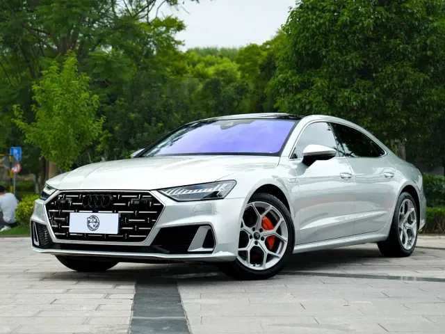 Audi A7L — Фото автомобиля 3