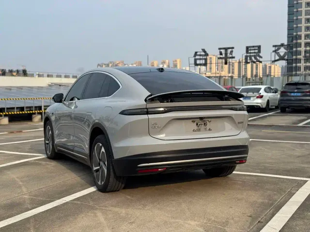 Nio EC6 — Фото автомобиля 5