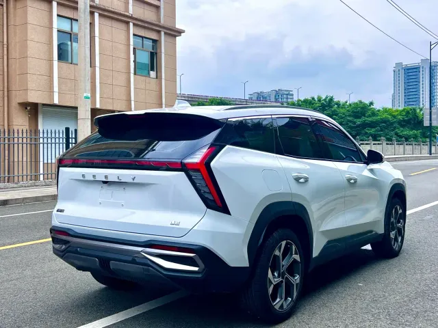 Geely Boyue L — Фото автомобиля 8