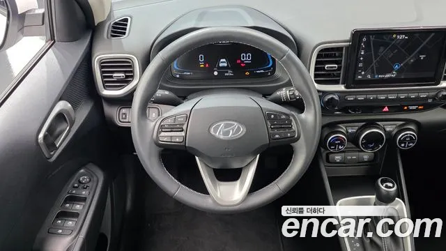 Hyundai Venue — Фото автомобиля 19