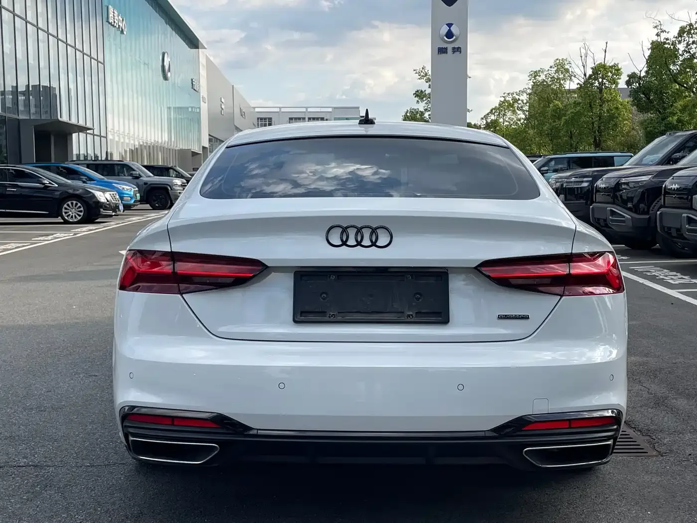 Audi Audi A5 (Import) 2023 Sportback 40 TFSI quattro Luxury Dynamic — Фото автомобиля 15