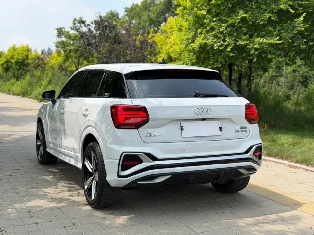 Audi Q2L — Фото автомобиля 23
