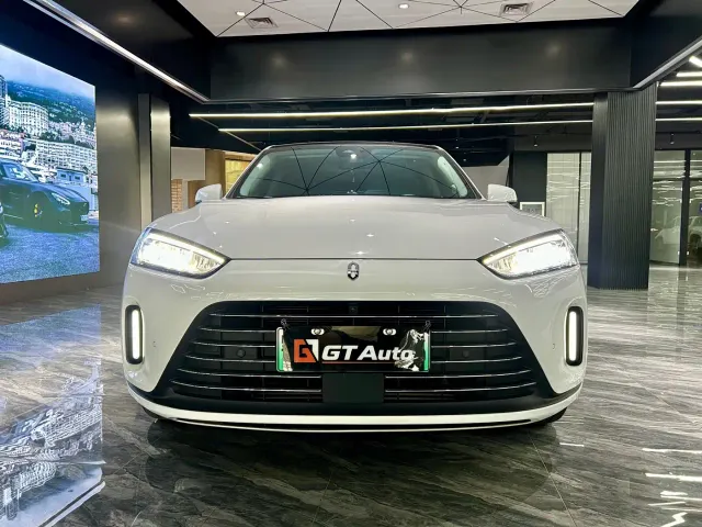 AITO Wenjie AITO M5 2022 Extended Range AWD Performance Edition — Фото автомобиля 2