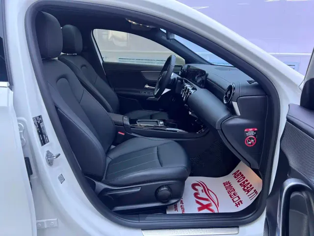 Mercedes-Benz A-Class — Фото автомобиля 15