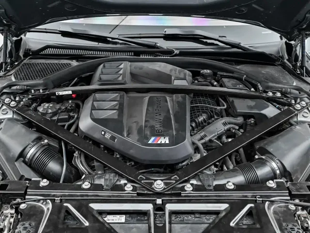 BMW M4 — Фото автомобиля 12