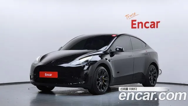 Фотография автомобиля — Tesla Model Y