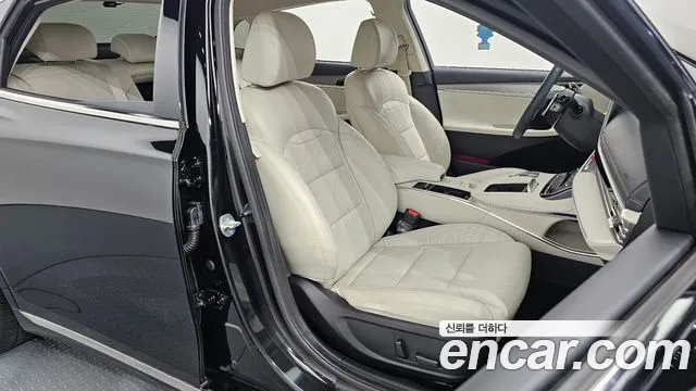 Hyundai Grandeur Новый Grandeur IG — Фото автомобиля 12