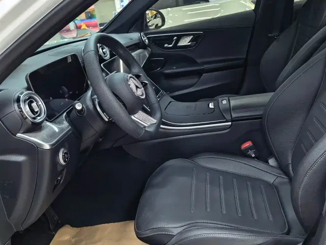 Mercedes-Benz C-Class — Фото автомобиля 4