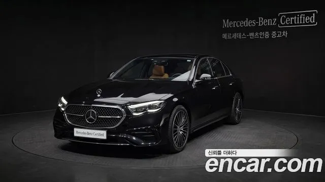 Фотография автомобиля — Mercedes-Benz E-Class