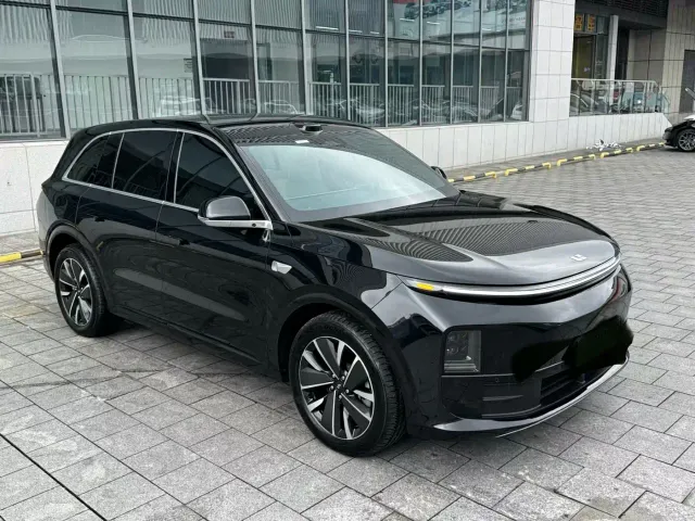 Li Auto L6 — Фото автомобиля 3