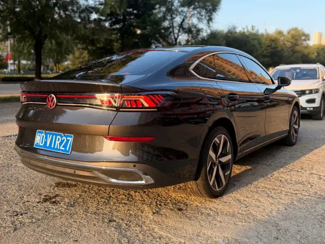 Volkswagen Lamando — Фото автомобиля 6