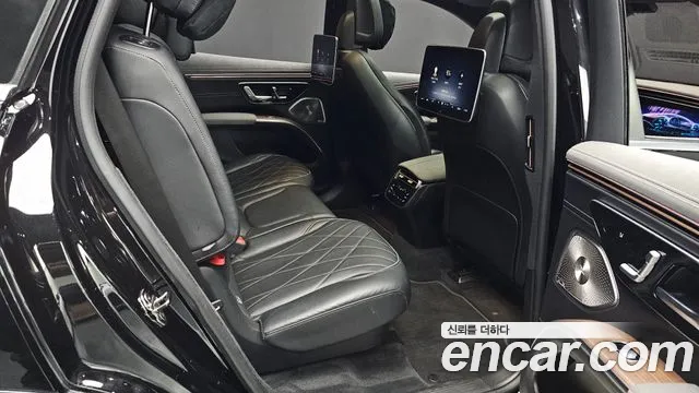 Mercedes-Benz EQS — Фото автомобиля 10