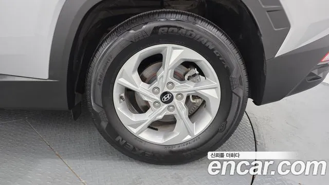 Hyundai Tucson Tucson (NX4) Дизель 2.0 4WD — Фото автомобиля 20