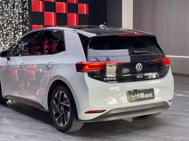 Volkswagen ID.3 — Фото автомобиля 6