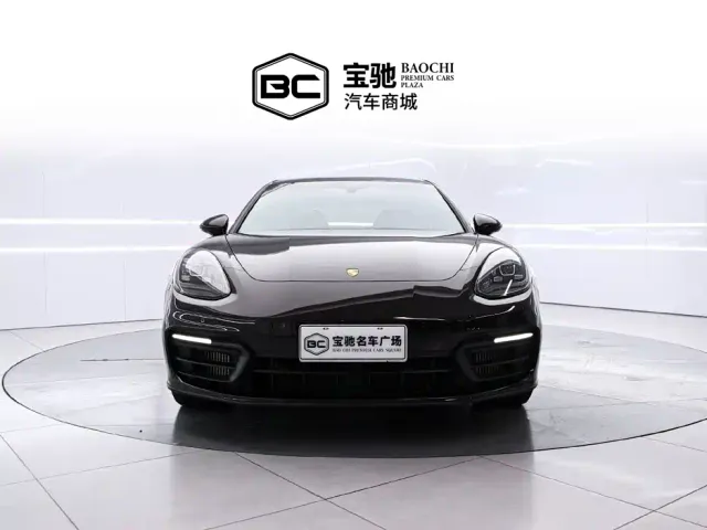 Porsche Panamera — Фото автомобиля 2