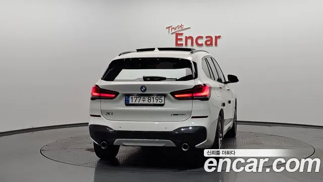 BMW X1 — Фото автомобиля 4