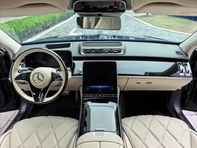 Mercedes-Benz Maybach S-Class — Фото автомобиля 14