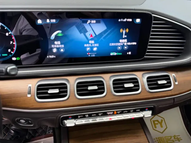 Mercedes-Benz GLS-Class — Фото автомобиля 18