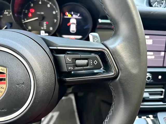 Porsche Macan — Фото автомобиля 16