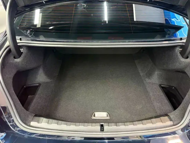 BMW i3 — Фото автомобиля 13