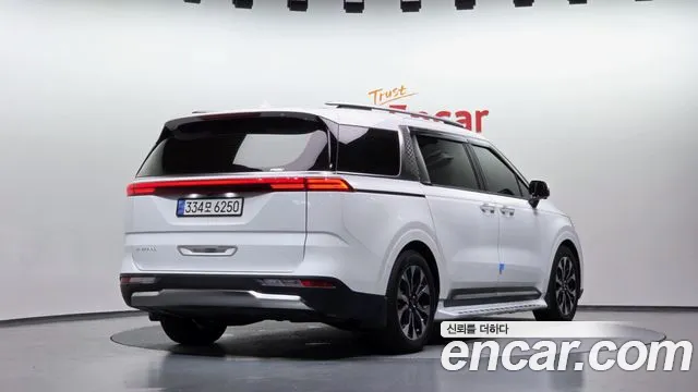 Kia Canival Carnival 4 поколение Дизель 9 мест Signature — Фото автомобиля 2